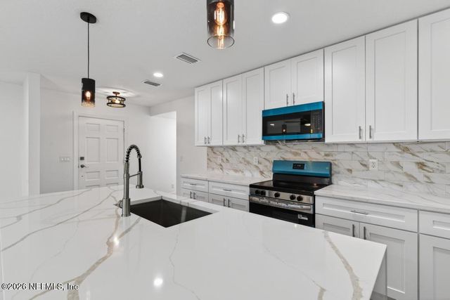 1703 WESTMINISTER Avenue, Jacksonville, FL 32210