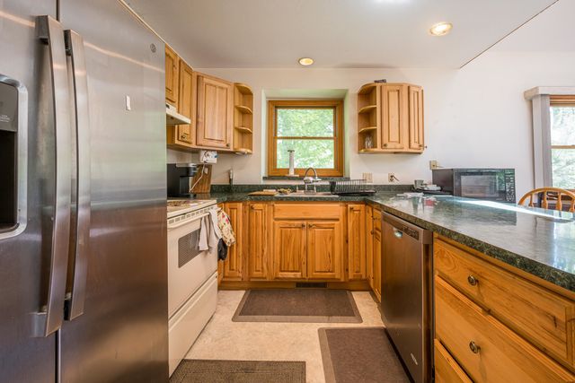 891 E Highwood Road, Beaverton, MI 48612