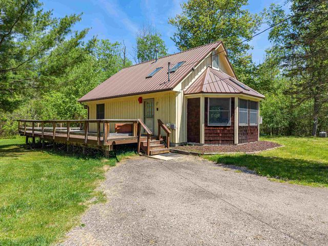 891 E Highwood Road, Beaverton, MI 48612