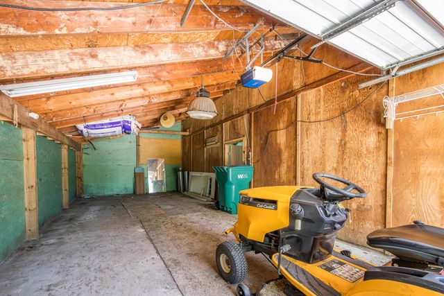 891 E Highwood Road, Beaverton, MI 48612