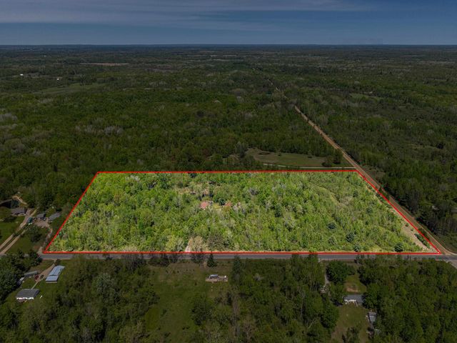 891 E Highwood Road, Beaverton, MI 48612