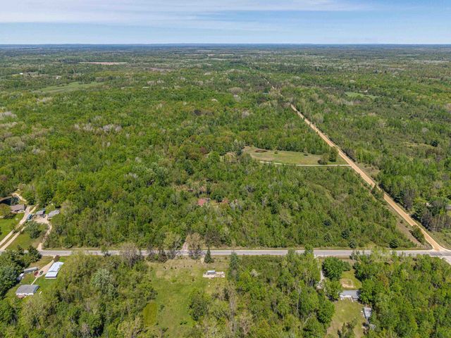 891 E Highwood Road, Beaverton, MI 48612