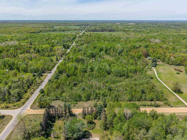 891 E Highwood Road, Beaverton, MI 48612