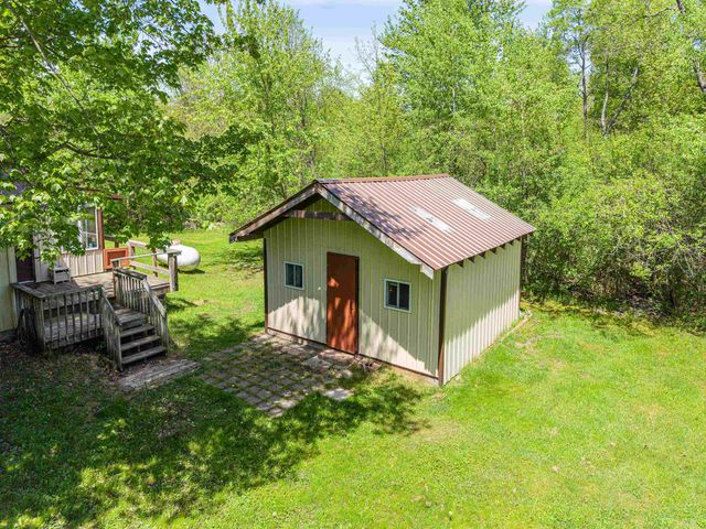 891 E Highwood Road, Beaverton, MI 48612