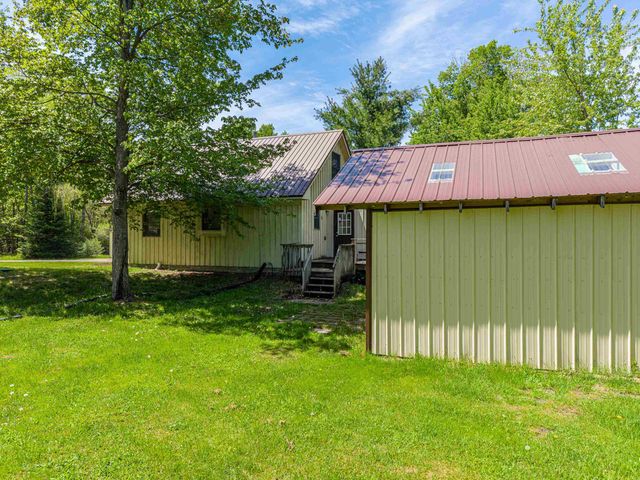 891 E Highwood Road, Beaverton, MI 48612