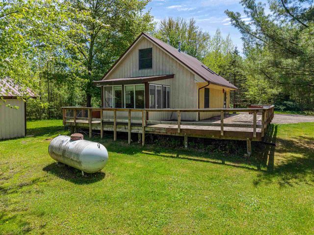 891 E Highwood Road, Beaverton, MI 48612