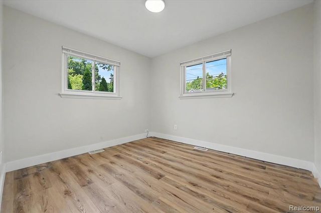 7249 2nd Street, West Bloomfield, MI 48324