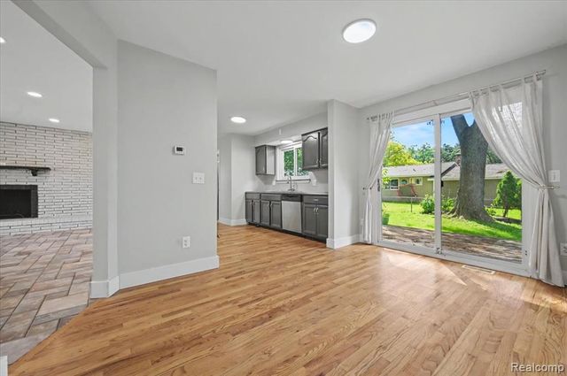 7249 2nd Street, West Bloomfield, MI 48324