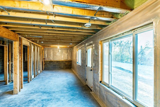 2414 15 Street SE, Rochester, MN 55904