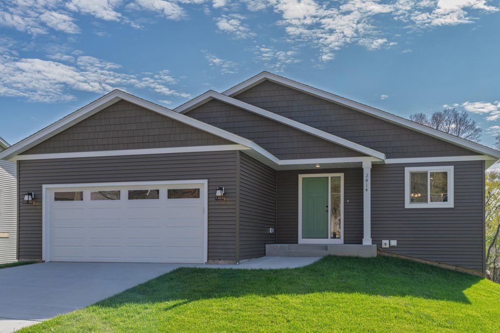 2414 15 Street SE, Rochester, MN 55904