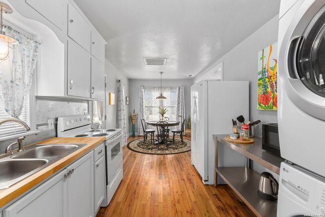 19 Us Highway 87, Comfort, TX 78013