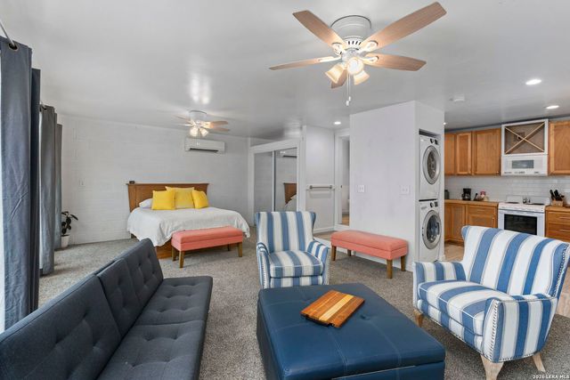 19 Us Highway 87, Comfort, TX 78013