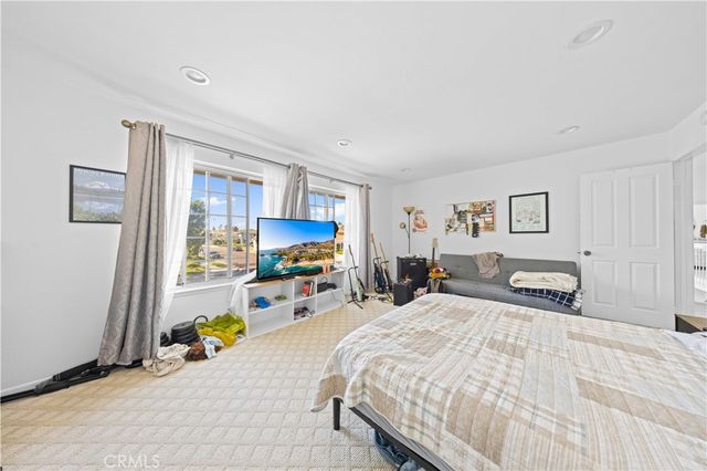 17612 Webster, Irvine, CA 92614