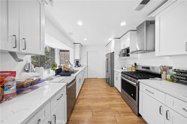 17612 Webster, Irvine, CA 92614