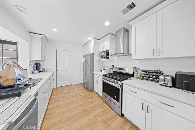 17612 Webster, Irvine, CA 92614