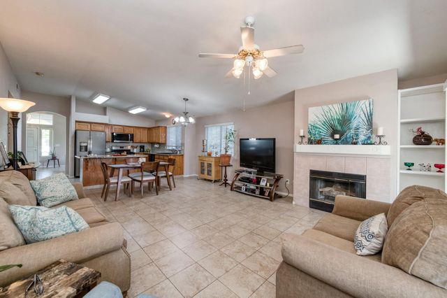 4681 W Sierra Avenue, Fresno, CA 93722