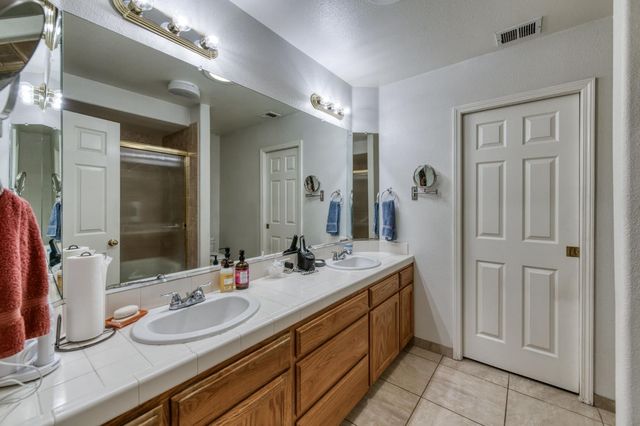 4681 W Sierra Avenue, Fresno, CA 93722