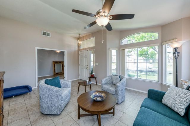 4681 W Sierra Avenue, Fresno, CA 93722