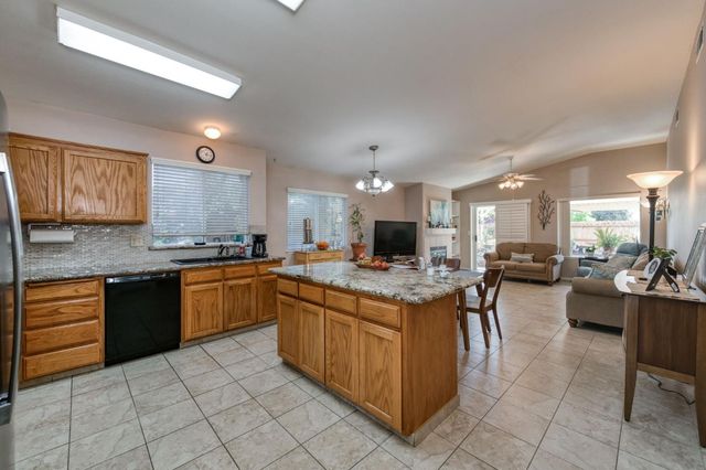 4681 W Sierra Avenue, Fresno, CA 93722