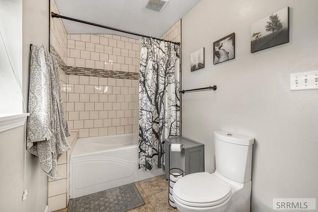 1630 N 55th E, Idaho Falls, ID 83401