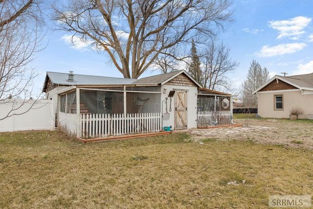 1630 N 55th E, Idaho Falls, ID 83401