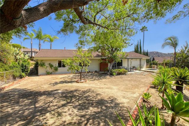 775 Ridge Drive, Glendale, CA 91206