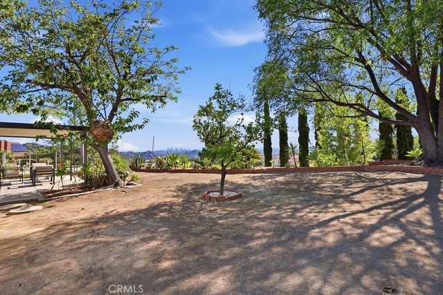 775 Ridge Drive, Glendale, CA 91206