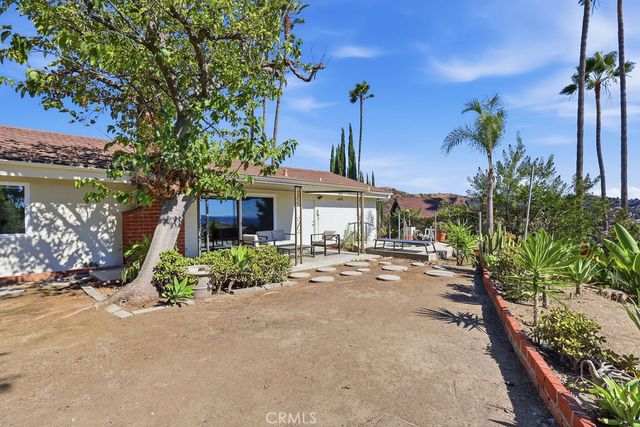 775 Ridge Drive, Glendale, CA 91206