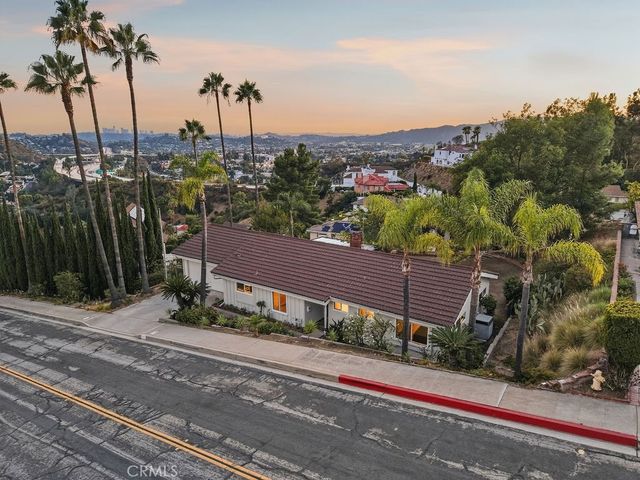 775 Ridge Drive, Glendale, CA 91206