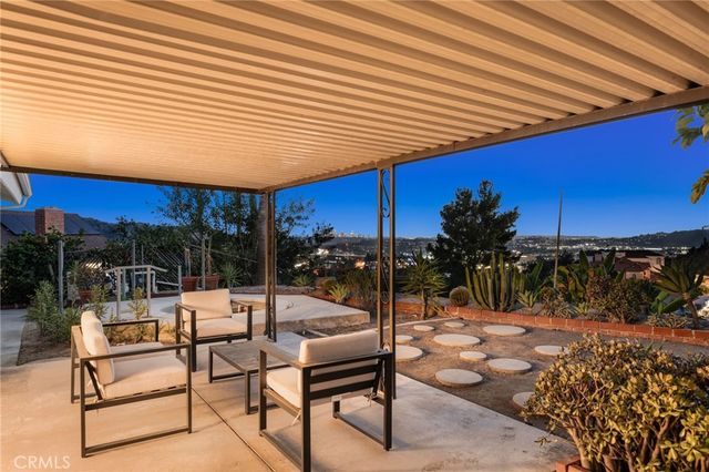 775 Ridge Drive, Glendale, CA 91206