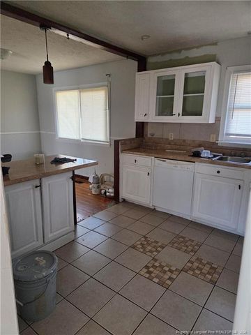 1515 Grandview Drive, Fayetteville, NC 28314