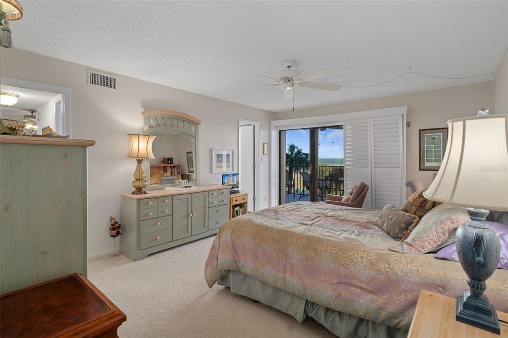 Image 23 of property listing at 1230 GULF BOULEVARD 303, Clearwater Beach, FL 33767