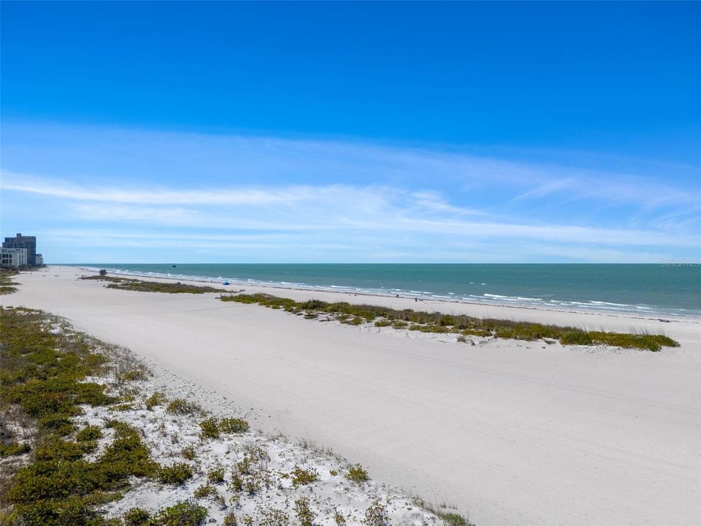 Image 55 of property listing at 1230 GULF BOULEVARD 303, Clearwater Beach, FL 33767