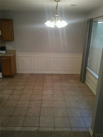 946 Peachtree Drive, Fayetteville, AR 72703