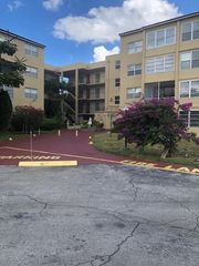 2801 Somerset Dr 209, Lauderdale Lakes, FL 33311