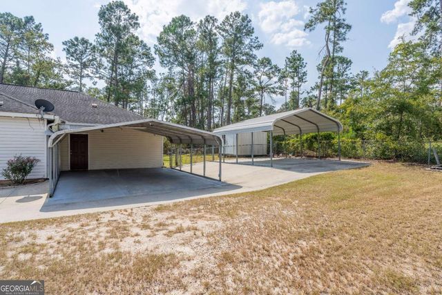 301 Ridge Lane, Douglas, GA 31533