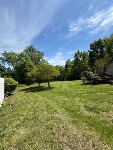 61 HAMMS ROCKY HILL, Front Royal, VA 22630