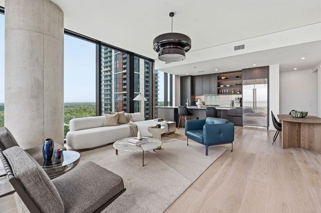 610 Davis ST 2112, Austin, TX 78701
