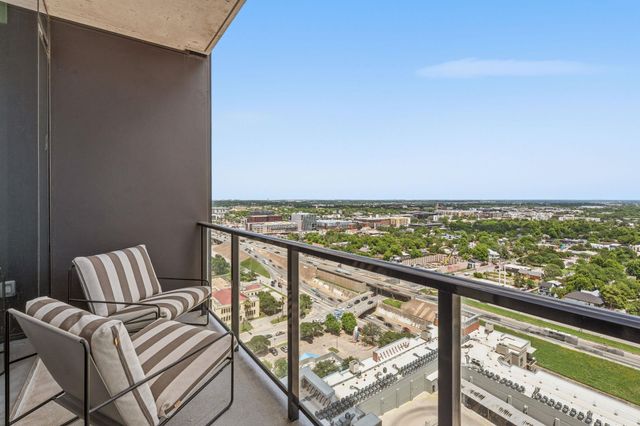 610 Davis ST 2112, Austin, TX 78701