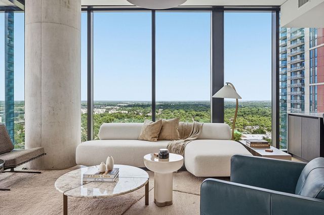 610 Davis ST 2112, Austin, TX 78701