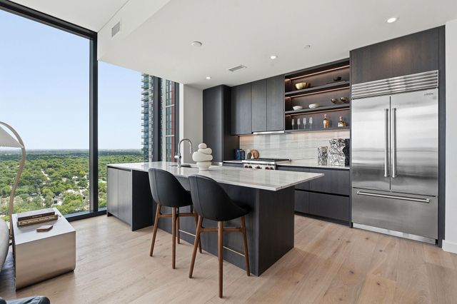 610 Davis ST 2112, Austin, TX 78701