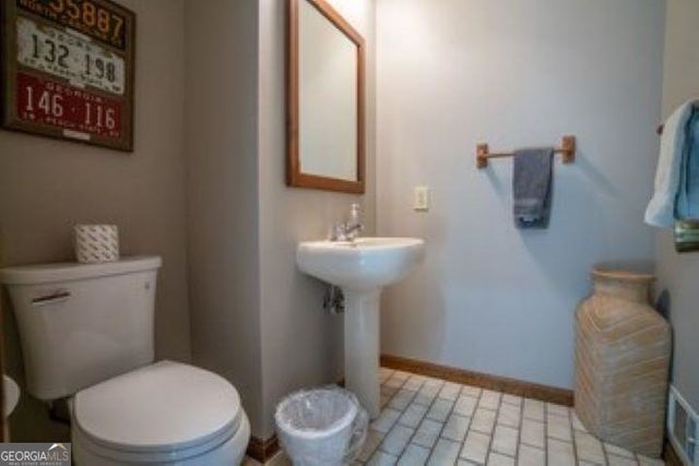 138 Winding River Road, Eatonton, GA 31024