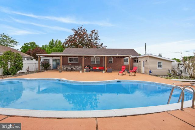 1105 CENTRAL AVE, Columbia, PA 17512