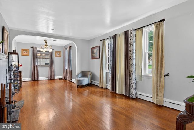 1105 CENTRAL AVE, Columbia, PA 17512