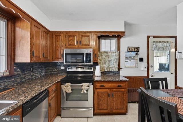 1105 CENTRAL AVE, Columbia, PA 17512