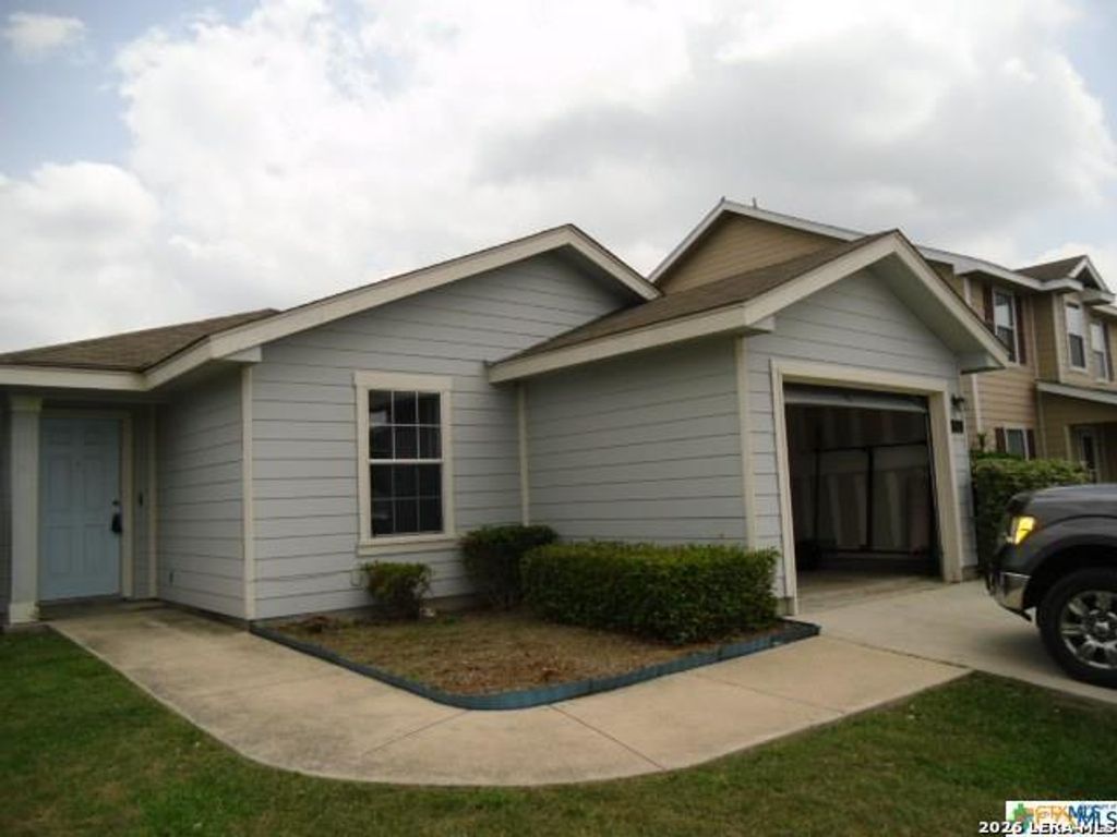 534 CARDINAL MNR, New Braunfels, TX 78130
