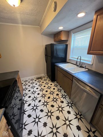 6967 N College Avenue, Indianapolis, IN 46220