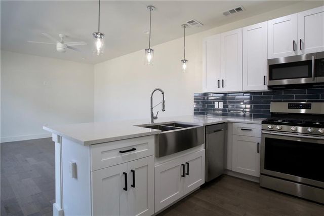 705 Harris Ave A, Austin, TX 78705