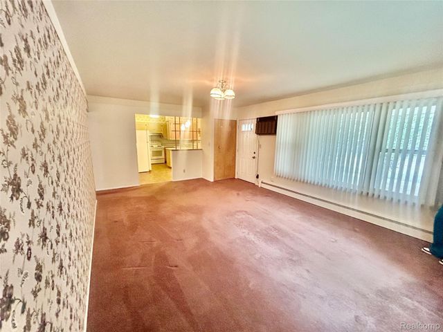 1005 N Jackson Street, Lapeer, MI 48446