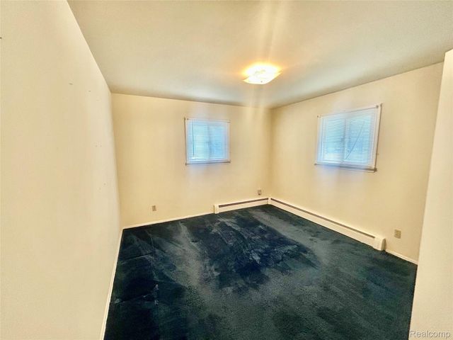 1005 N Jackson Street, Lapeer, MI 48446